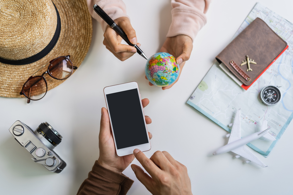 6 Genius Solo Travel Tips Seniors MUST know about